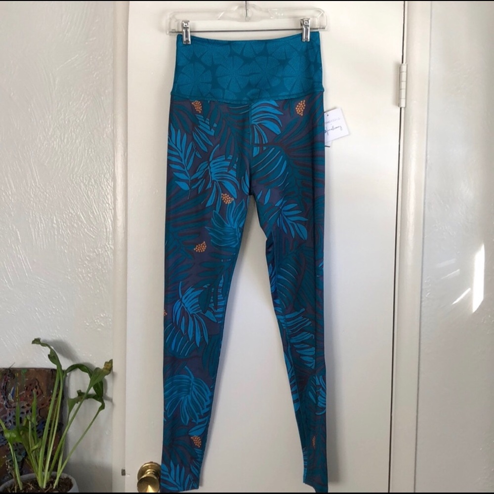 Beyond Yoga Justina Blakeney Leggings- High Waist